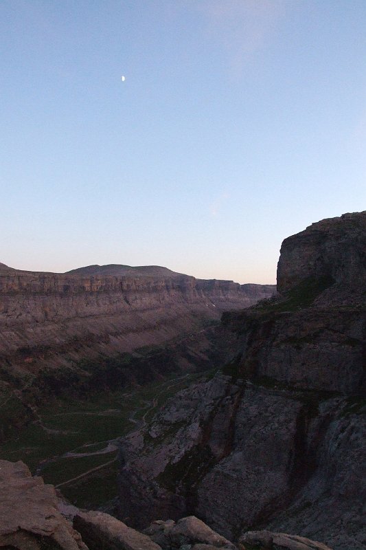 2008-07-10,21-39-32,canyon d'Ordesa.jpg